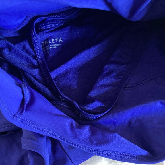 Athleta Swim Shorts Size Small in great condition. - Picture 3 of 4